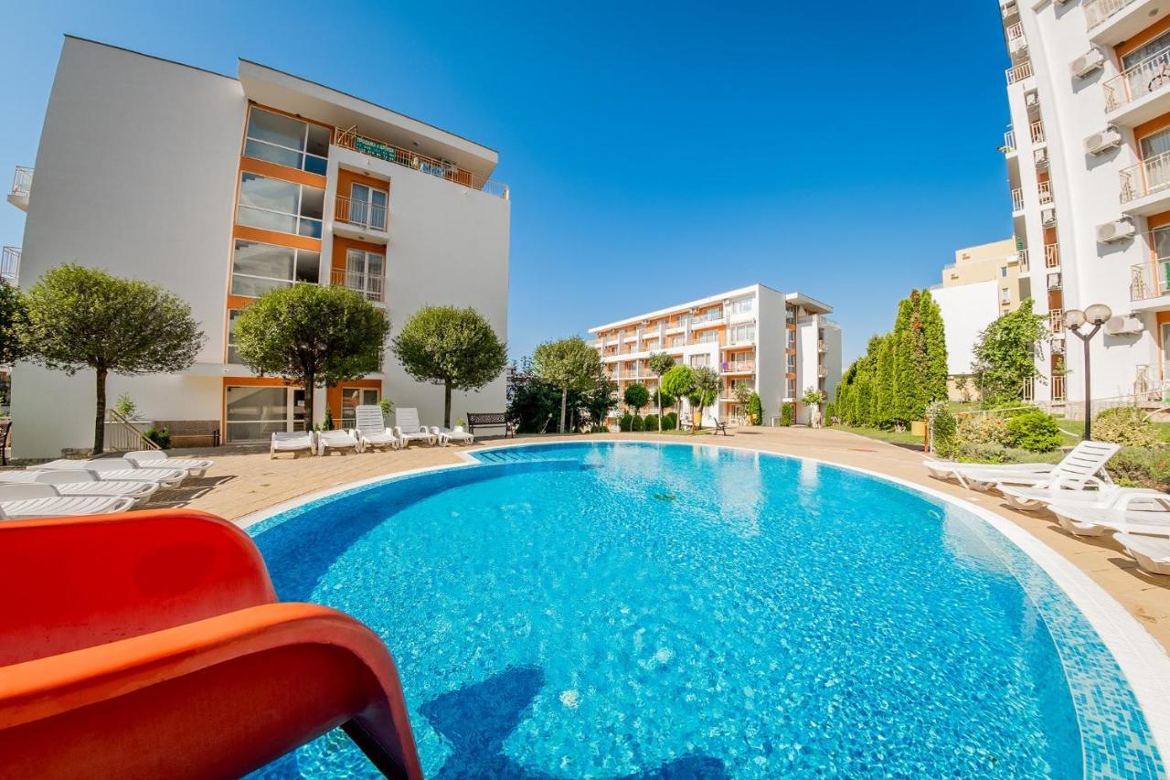 Holiday Fort Golf Club - Premium Apartments Sunny Beach Exterior photo