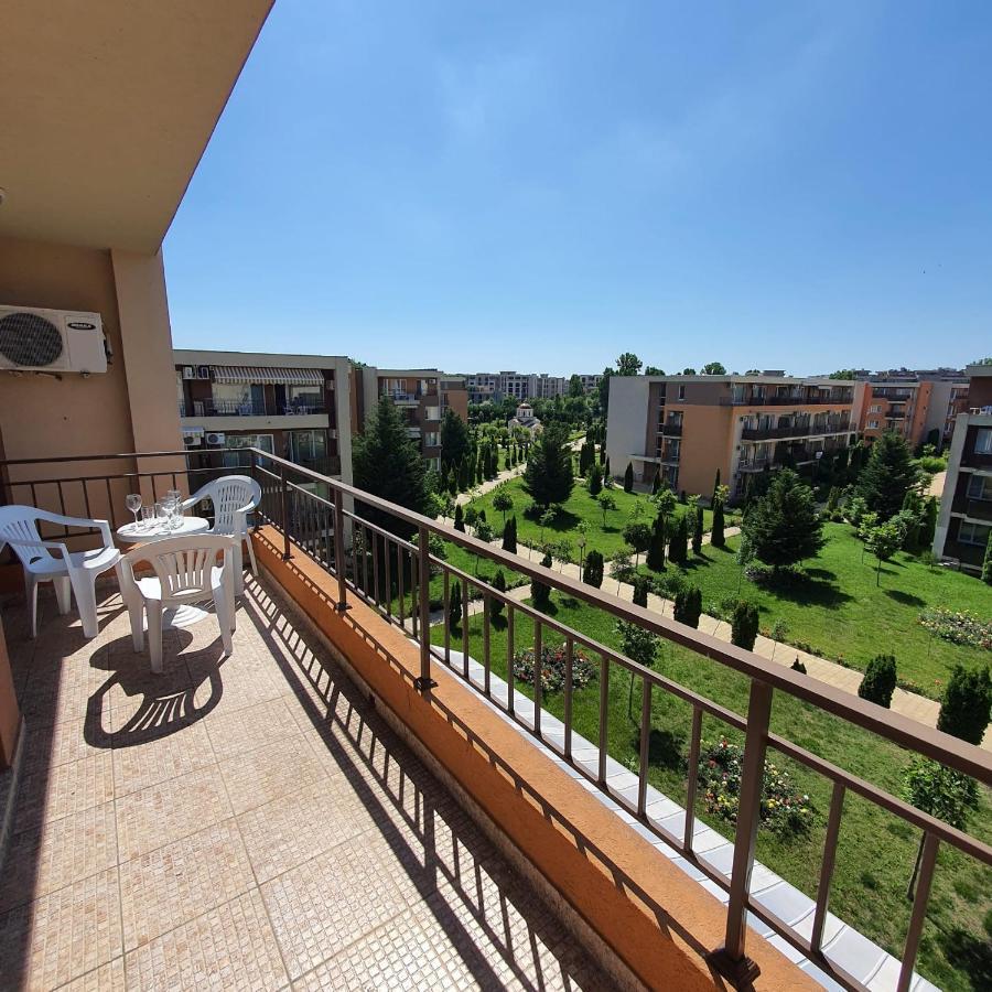 Holiday Fort Golf Club - Premium Apartments Sunny Beach Exterior photo