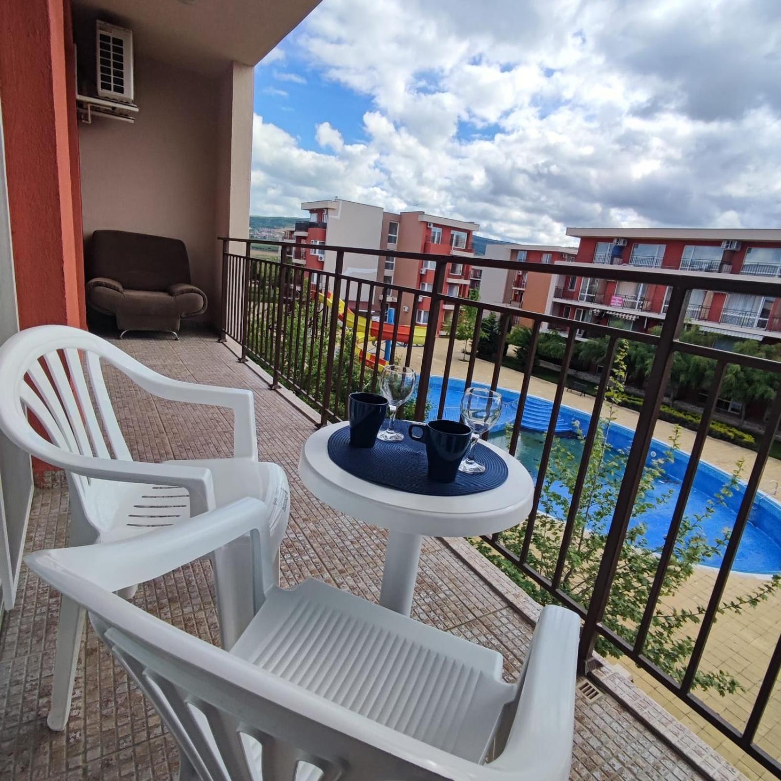 Holiday Fort Golf Club - Premium Apartments Sunny Beach Exterior photo