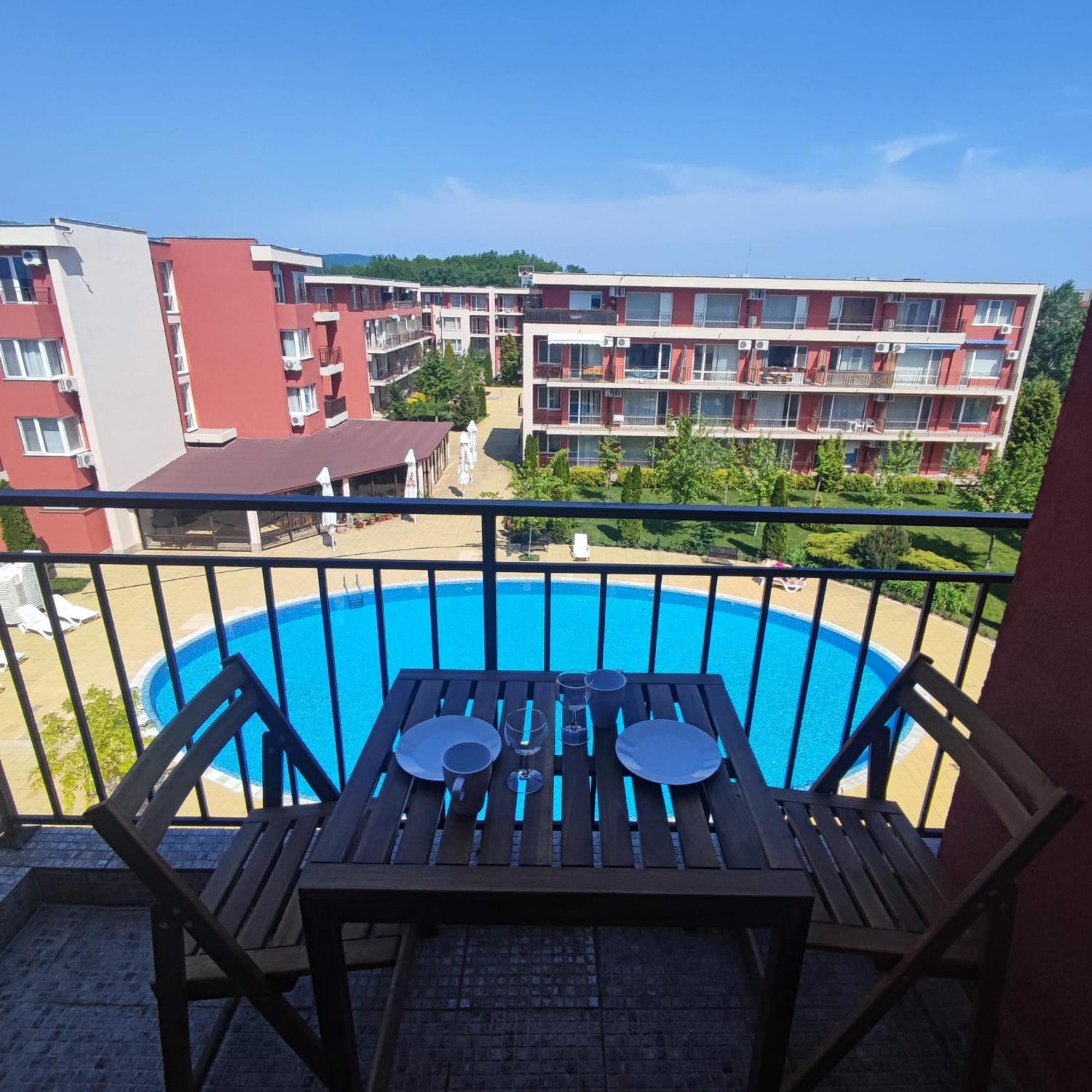 Holiday Fort Golf Club - Premium Apartments Sunny Beach Exterior photo